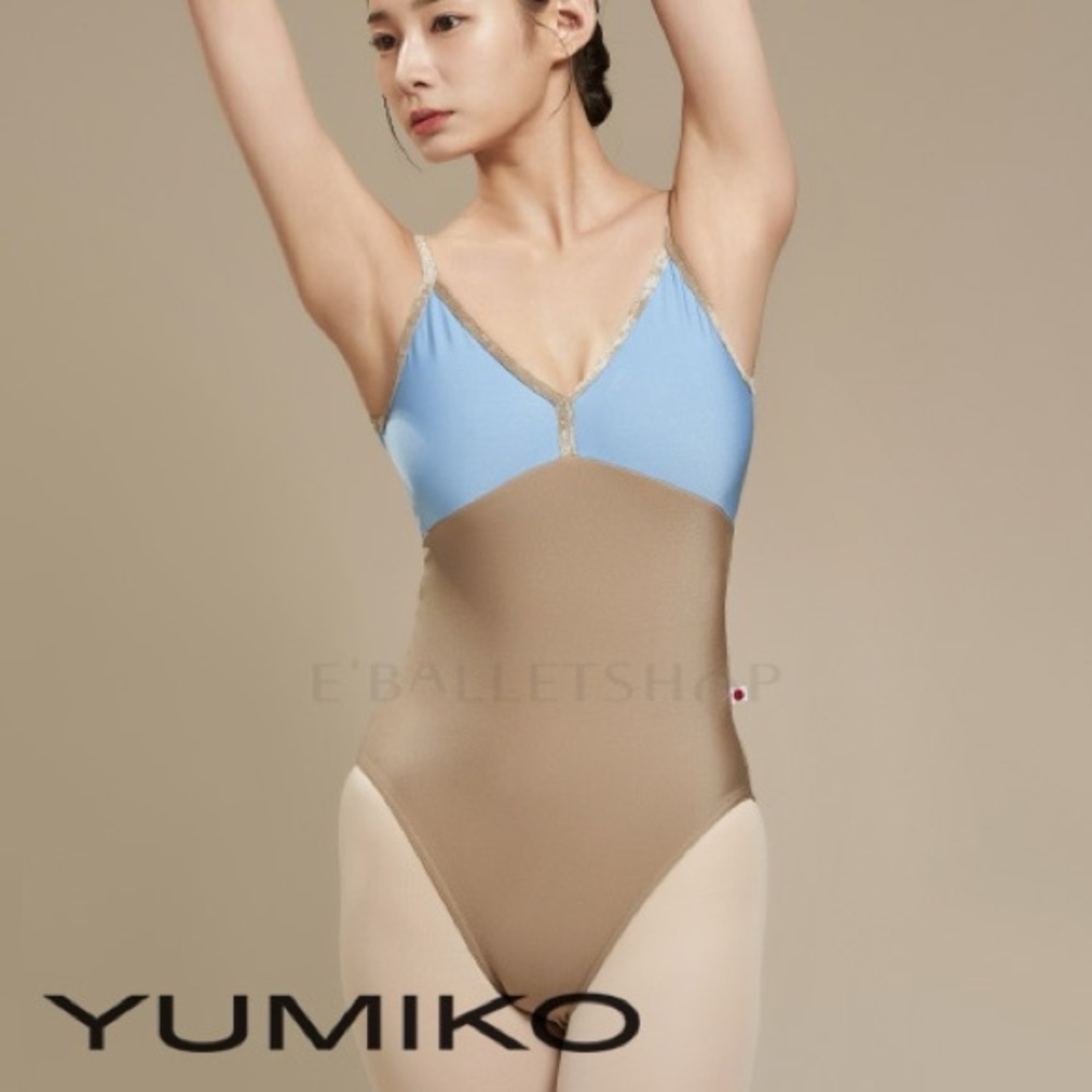 Yumiko Daria, size small.